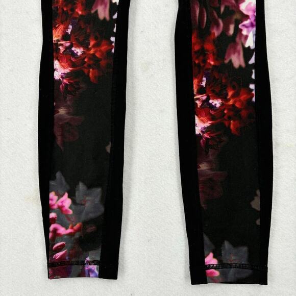 Lululemon Ankle Leggings Size 4 Black Floral Print Front Leg Panels - Picture 3 of 10
